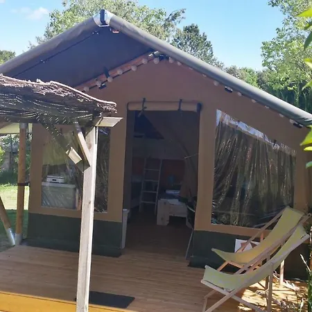 Camping Little Carpe Diem - Les Olivettes Camping Les Mées
